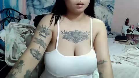 Snapshot of sweethotkisha chatting on 02.05.26 sweethotkisha online show from 02.05.26