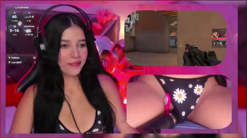 Snapshot of sweetie_cloe chatting on 09.26.25 sweetie_cloe online show from 09.26.25