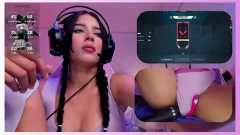 Snapshot of sweetie_cloe chatting on 05.27.26 sweetie_cloe online show from 05.27.26