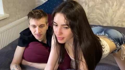 Snapshot of sweetiepipe chatting on 06.15.26 Welcome to our room We are Renata21 and Bogdan 24 online show from 06.15.26