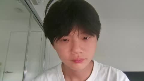 Snapshot of sweetiepuppy421 chatting on 01.11.26 sweetiepuppy421 online show from 01.11.26