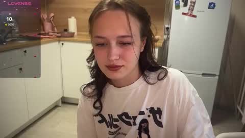 Eva and Lisa online show from 09.09.25