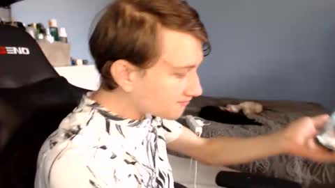 Snapshot of sweetietwin chatting on 02.27.26 CAT online show from 02.27.26