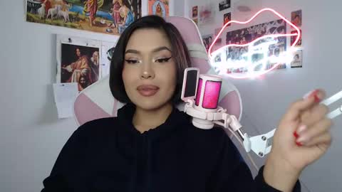 Snapshot of sweetjess01 chatting on 03.03.25 SweetJess online show from 03.03.25