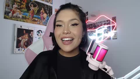 Snapshot of sweetjess01 chatting on 03.12.25 SweetJess online show from 03.12.25