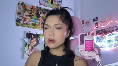 Snapshot of sweetjess01 chatting on 02.18.26 SweetJess online show from 02.18.26