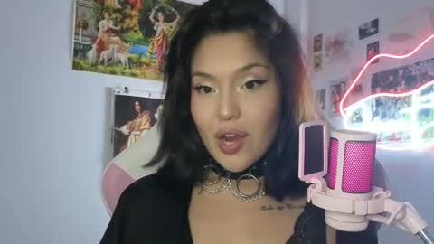 Snapshot of sweetjess01 chatting on 03.17.26 SweetJess online show from 03.17.26