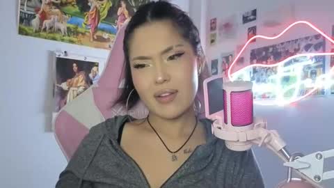 Snapshot of sweetjess01 chatting on 03.20.26 SweetJess online show from 03.20.26