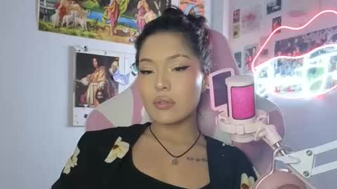 Snapshot of sweetjess01 chatting on 03.21.26 SweetJess online show from 03.21.26