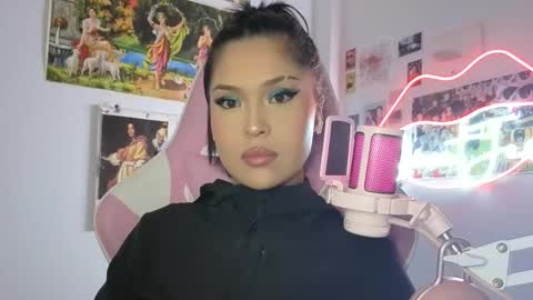 Snapshot of sweetjess01 chatting on 03.23.26 SweetJess online show from 03.23.26