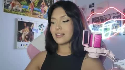 Snapshot of sweetjess01 chatting on 03.24.26 SweetJess online show from 03.24.26