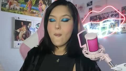 Snapshot of sweetjess01 chatting on 04.06.26 SweetJess online show from 04.06.26