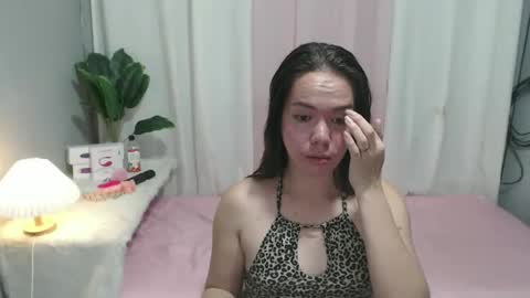 -TheGirlnamedJULIA- online show from 10.05.25