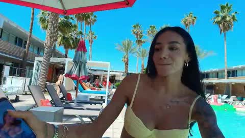 Laura Saenz  Geminis online show from 04.20.26