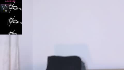 Snapshot of sweetletty_ chatting on 12.18.24 Letty la traga semen lol online show from 12.18.24