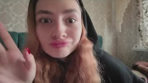 Snapshot of sweetliaison chatting on 04.16.26 sweetliaison online show from 04.16.26