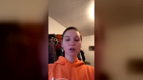 Snapshot of sweetlikesugarcinnamon chatting on 02.17.26 sweetlikesugarcinnamon online show from 02.17.26