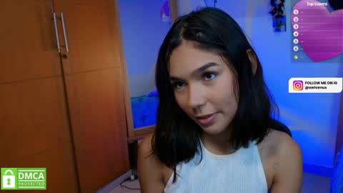 Snapshot of sweetlittlevenus chatting on 02.05.25 Venus online show from 02.05.25