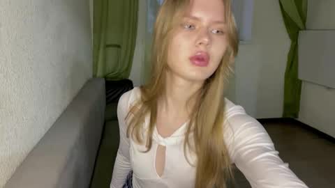 Lola online show from 11.10.25