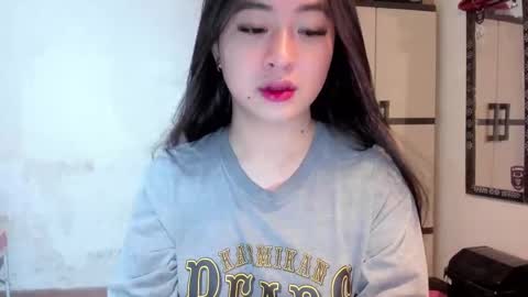 Snapshot of sweetlovepinay04 chatting on 01.02.25 Zoe online show from 01.02.25