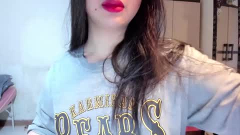 Snapshot of sweetlovepinay04 chatting on 01.11.25 Zoe online show from 01.11.25