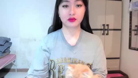 Snapshot of sweetlovepinay04 chatting on 01.24.25 Zoe online show from 01.24.25