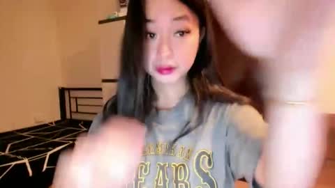 Snapshot of sweetlovepinay04 chatting on 09.21.25 Zoe online show from 09.21.25