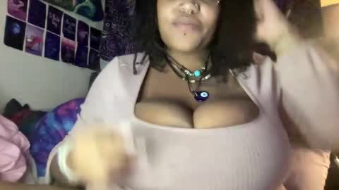 Snapshot of sweetmelonns chatting on 02.03.26 goddessmelodie online show from 02.03.26