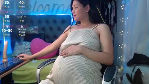 Sweetmom12 online show from 01.23.25