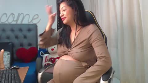 Sweetmom12 online show from 02.16.25
