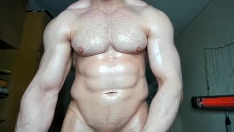 Snapshot of sweetmuscles_boy chatting on 03.02.25 Lorenzo online show from 03.02.25