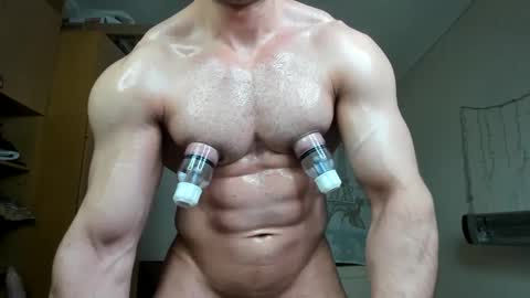 Snapshot of sweetmuscles_boy chatting on 09.29.25 Lorenzo online show from 09.29.25