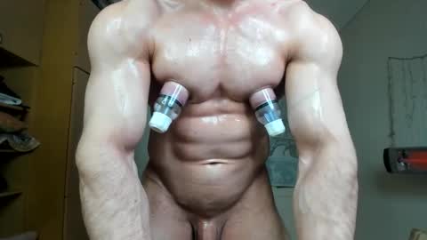 Snapshot of sweetmuscles_boy chatting on 10.13.25 Lorenzo online show from 10.13.25