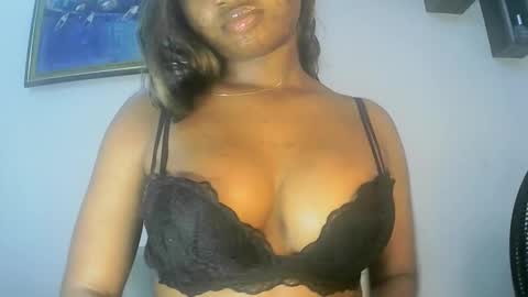 Snapshot of sweetness755325 chatting on 09.25.25 sweetness755325 online show from 09.25.25