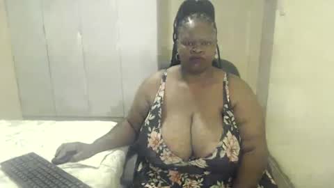 Snapshot of sweetnoziexxx chatting on 01.08.25 sweetnoziexxx online show from 01.08.25