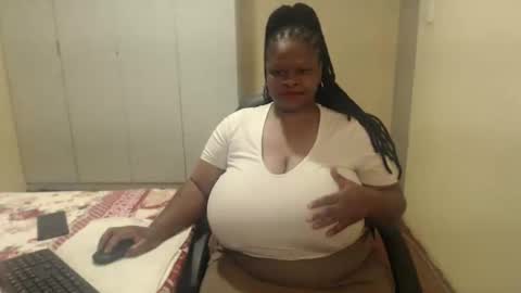 Snapshot of sweetnoziexxx chatting on 01.18.25 sweetnoziexxx online show from 01.18.25