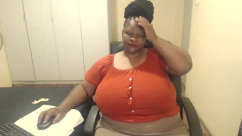 Snapshot of sweetnoziexxx chatting on 02.04.25 sweetnoziexxx online show from 02.04.25