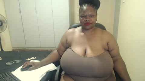 Snapshot of sweetnoziexxx chatting on 02.04.25 sweetnoziexxx online show from 02.04.25