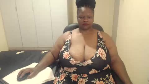 Snapshot of sweetnoziexxx chatting on 02.12.25 sweetnoziexxx online show from 02.12.25