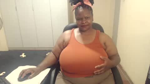 Snapshot of sweetnoziexxx chatting on 02.13.25 sweetnoziexxx online show from 02.13.25