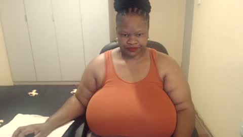 Snapshot of sweetnoziexxx chatting on 02.27.25 sweetnoziexxx online show from 02.27.25