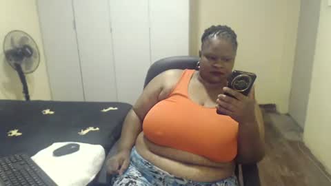 Snapshot of sweetnoziexxx chatting on 03.05.25 sweetnoziexxx online show from 03.05.25