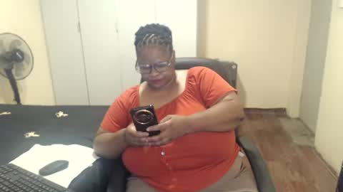 Snapshot of sweetnoziexxx chatting on 03.07.25 sweetnoziexxx online show from 03.07.25