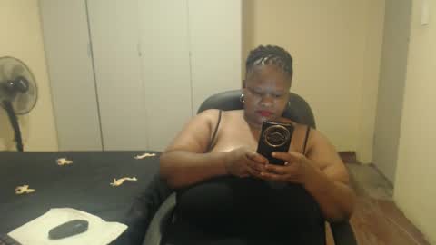 Snapshot of sweetnoziexxx chatting on 03.11.25 sweetnoziexxx online show from 03.11.25