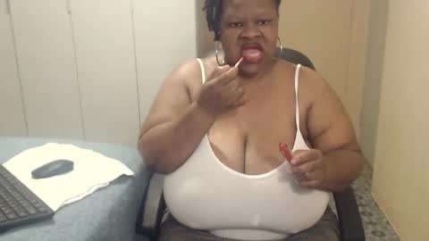 Snapshot of sweetnoziexxx chatting on 09.11.25 sweetnoziexxx online show from 09.11.25