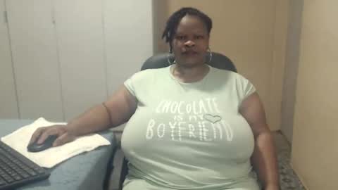 Snapshot of sweetnoziexxx chatting on 09.21.25 sweetnoziexxx online show from 09.21.25