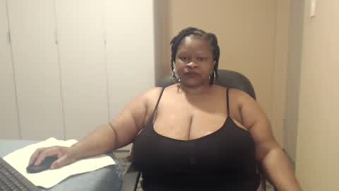 Snapshot of sweetnoziexxx chatting on 09.27.25 sweetnoziexxx online show from 09.27.25