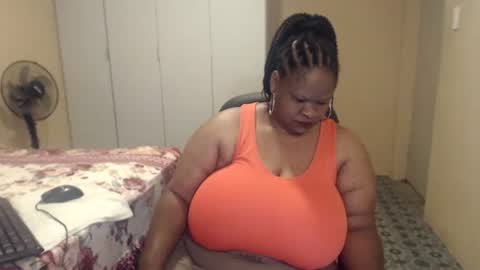 Snapshot of sweetnoziexxx chatting on 01.18.26 sweetnoziexxx online show from 01.18.26