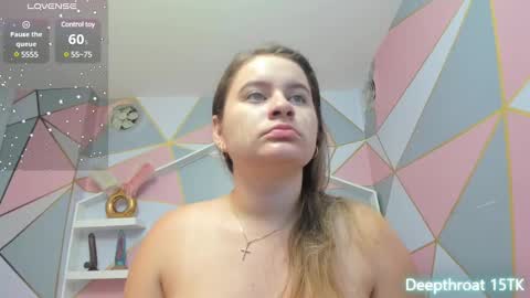 Snapshot of sweetpervert__ chatting on 02.19.25 MIA online show from 02.19.25