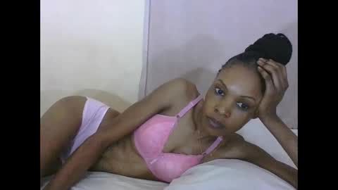 Snapshot of sweetpetite254 chatting on 09.17.25 ESTHER online show from 09.17.25